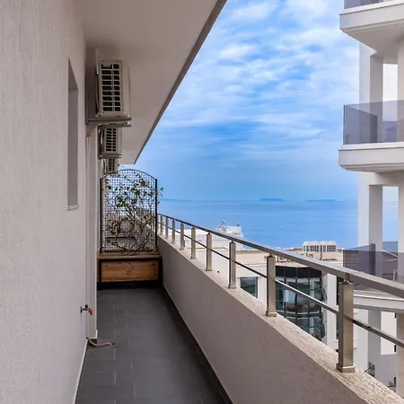 Aparthotel Franklin Sarandë