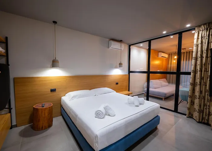 Franklin 公寓式酒店 Sarandë