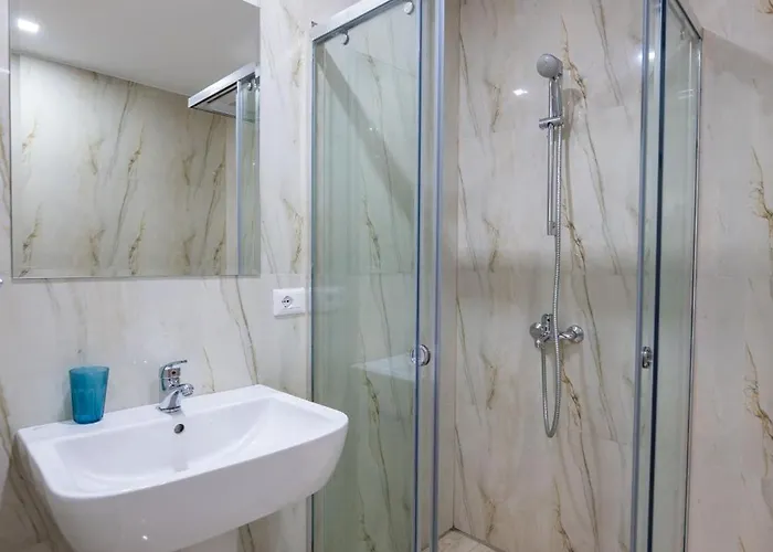 Franklin 公寓式酒店 Sarandë