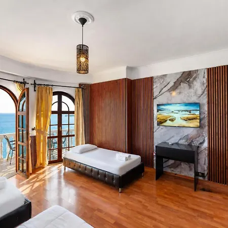 Monte Cristo Castle With Rooftop Pool 4*