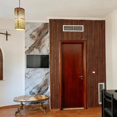 Hotel Monte Cristo Castle With Rooftop Pool